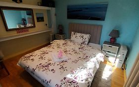Private Suite In Oxfordshire, A40